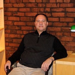 Meet your Posher, Tom